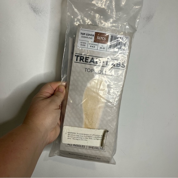 Tread Labs shearling insoles women’s size 6-6.5
New in package - Picture 3 of 10